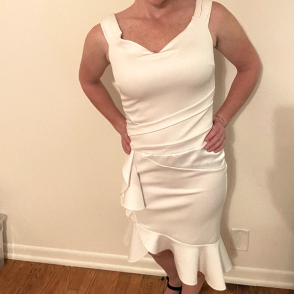 Dress - Picture 5 of 6